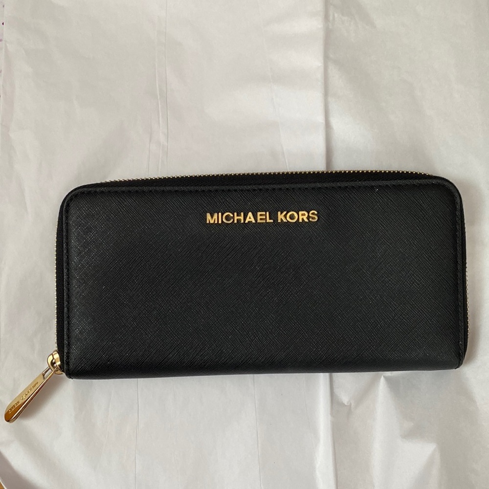 Black Michael Kors Wallet